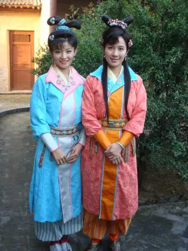 王译茉 饰 杨玉芬