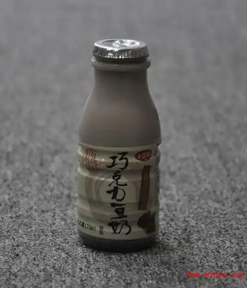 台湾进口食品休闲饮料批发 乡田真巧克力豆奶170ml