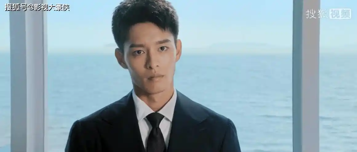 原创他在逆光中告白双标男主终表白满屏恋爱泡泡这是去幼儿园的车