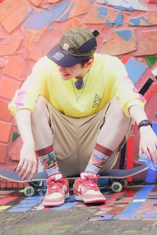 王一博生日疯狂刷屏!近期上脚 25 双球鞋狠货你买了几双?_nike