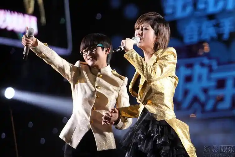 2011快女总决赛落幕 段林希爆冷夺冠