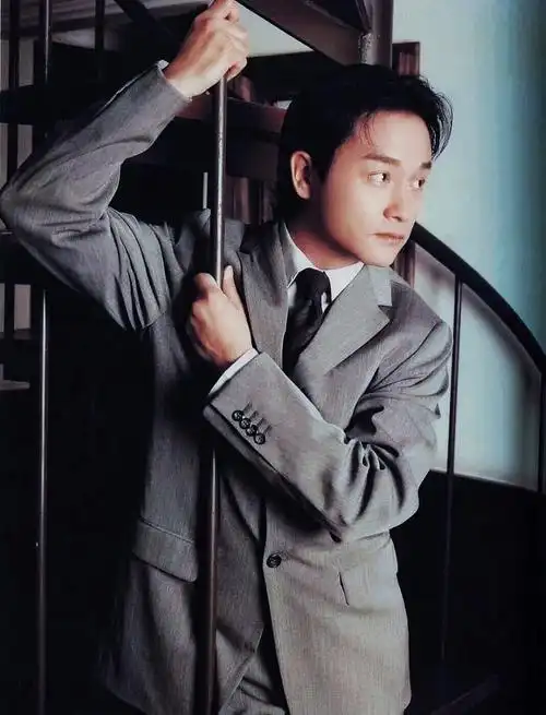 张国荣哥哥的笑容最温暖