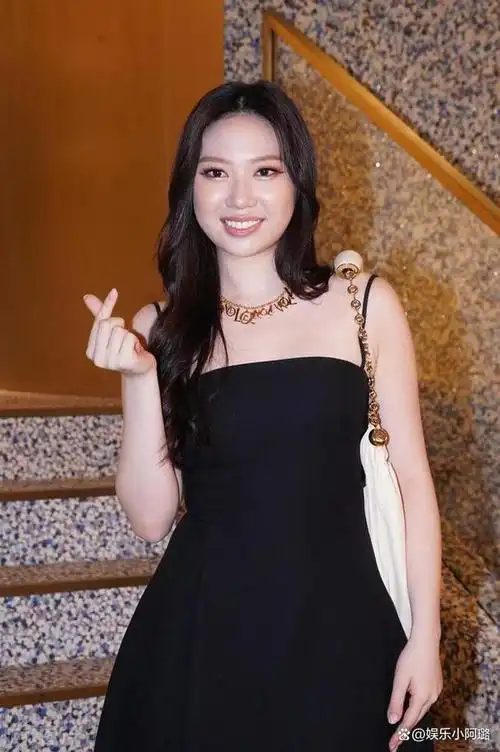 任贤齐,王宝强等人也在个人社交平台上积极助阵,掀起了相当大的风浪.