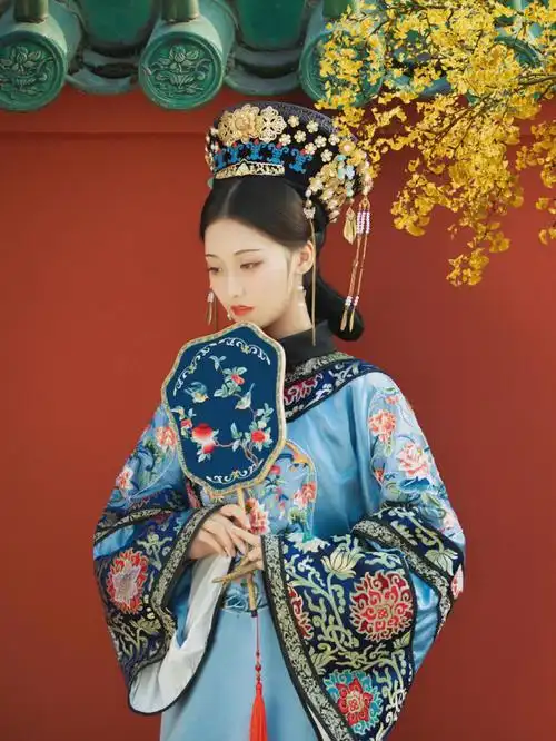 超级好看的宫廷写真拍出皇后的感觉了吗