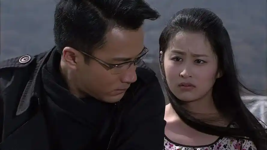 千山暮雪童雪做饭难吃莫绍谦一脸嫌弃带着童雪去重新买菜