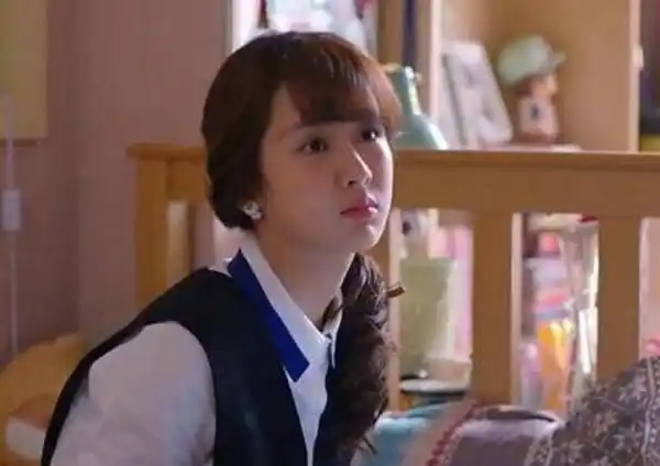 一直美美的杨紫,也有造型这么雷的时候,爆炸头的杨紫你见过吗_感觉