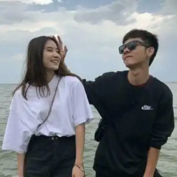 男女同框情侣头像两张