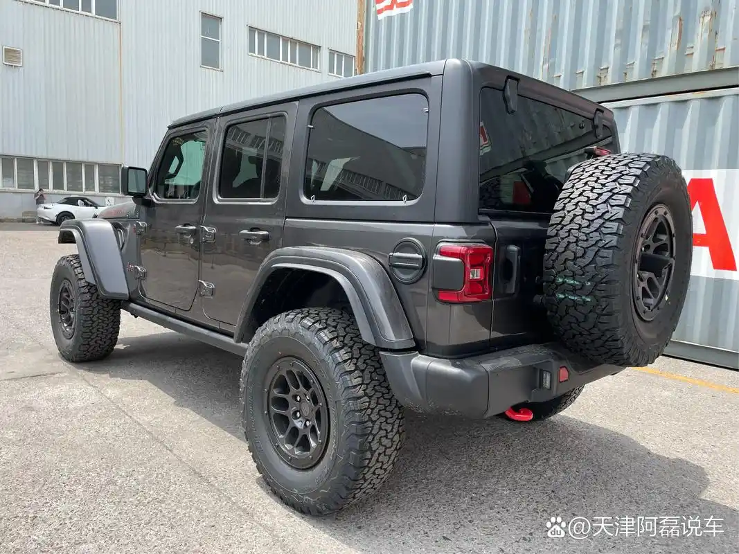 23款的大脚牧马人您会选择吗? 合法上牌,正常8815路,速比是原厂4.