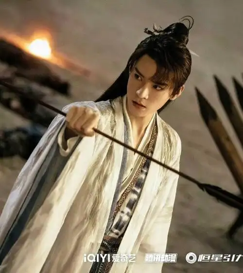 #今年的待播古装剧##龚俊东方月初#