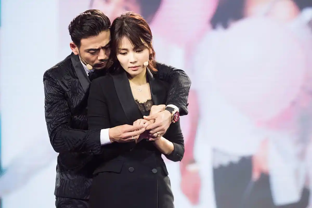 近期,刘涛和杨烁频繁被传出绯闻[震惊].