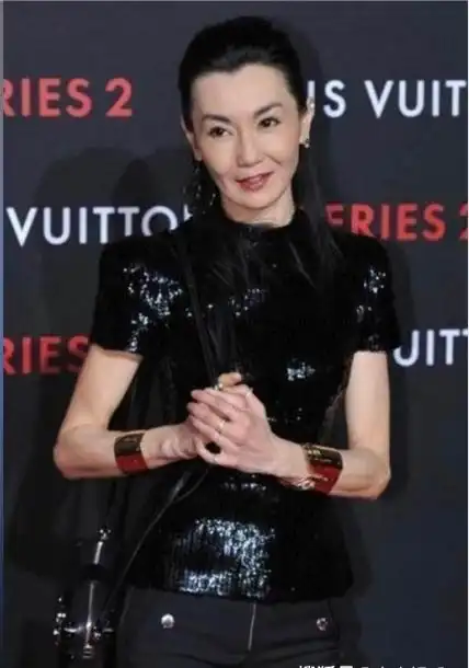 57岁张曼玉近照曝光昔日女神暴瘦憔悴惹人疼神颜一去不复返