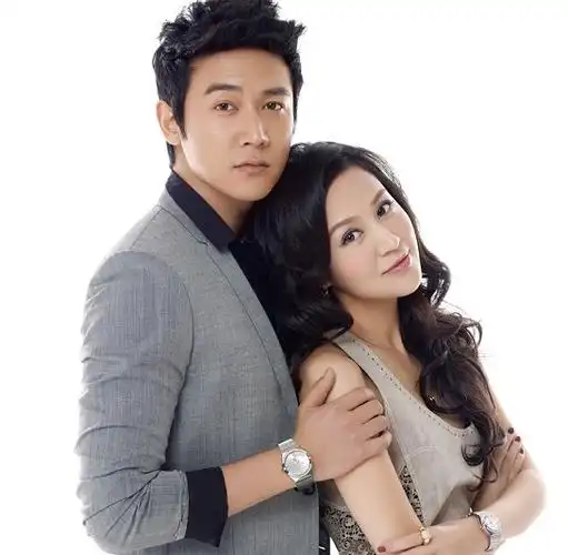 当年的《永不瞑目》让陆毅这个邻家男孩脱颖而出,造成几乎万人空巷的