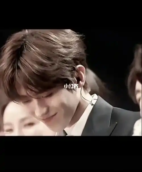 蔡徐坤坏笑合集