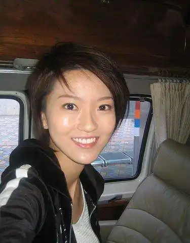 蔡淳佳遭老公家暴传言.