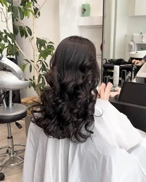 女人不论年龄大小,留长发一定试试半头烫,自然时尚显气质|发型|烫发