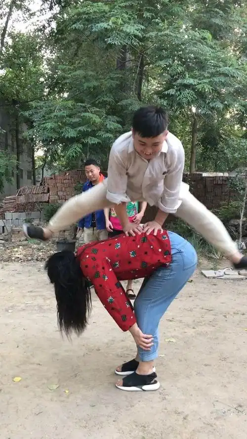 童年回忆跳山羊