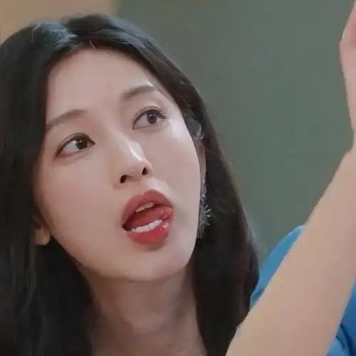 梦想中的身材#头像分享  #女生头像  #张俪  #乘风破浪