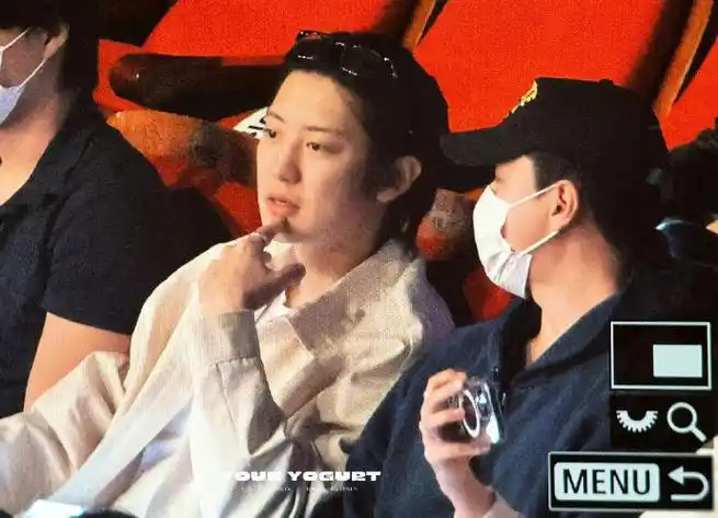 今天的金俊勉演唱会,边伯贤,吴世勋,朴灿烈,金钟仁现身suho金俊勉演唱