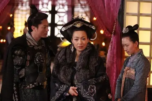 图文:《倾世皇妃》迎来大结局 海量剧照成亮点