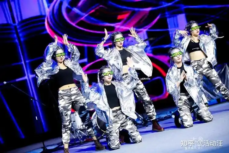 年会节目不知道怎么玩这里有8个创意节目帮到你