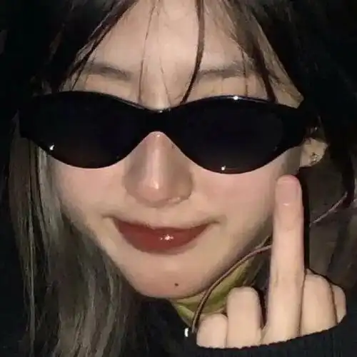 求女生适用酷a风头像