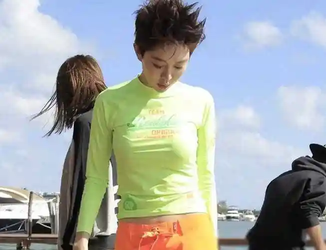 姜妍最近加入备受期待的《花样姐姐第2季》