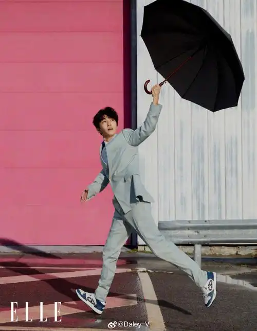 v-视觉##王俊凯elle四月刊封面