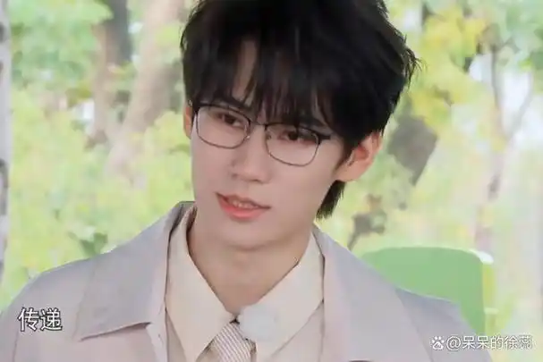 算是正式迈入新篇章的内容了,在第一期介绍完新成员张真源后,重组的