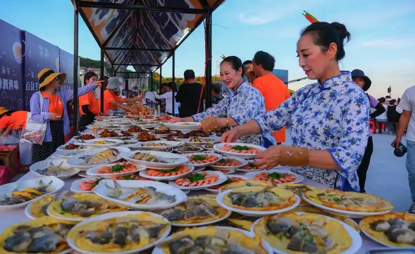百县千碗食光宴助力嵊泗美食夜经济