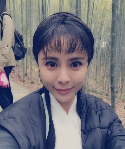 《王牌对王牌》杨若兮个人资料 撞脸沈梦辰?还是老少恋?