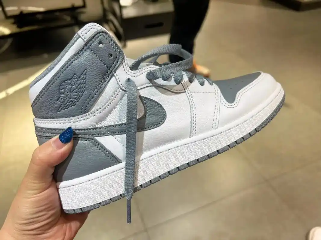 aj1迪奥配色,几乎买不到的配色