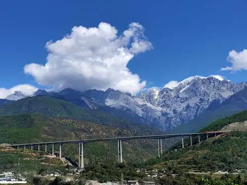 2020年10月12日云南开心自由之旅～最美风景在路上～丽江至香格里拉