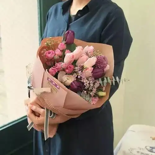 满天星 女生头像 捧花