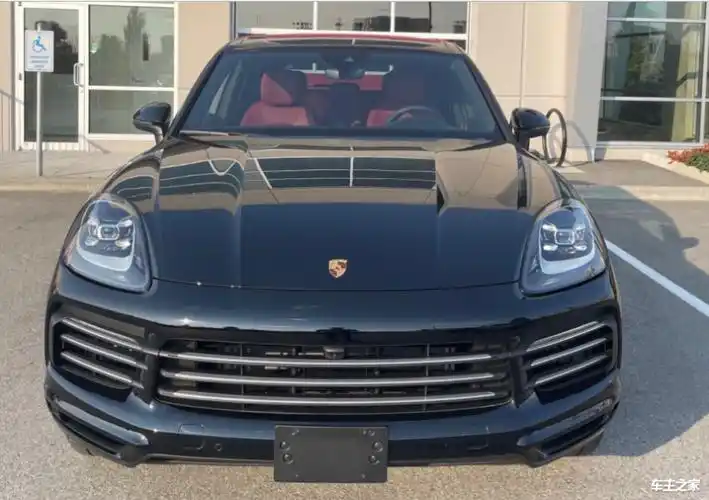 文山卡宴墨版4s店售价77.02万起 优惠高达41.70万