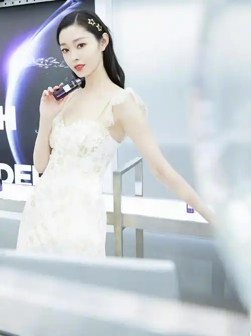 宋轶的美娇艳如花时尚魅力