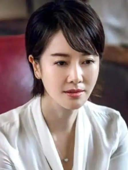 左小青泳装下水惊艳众人,网友:真心动了!太美了