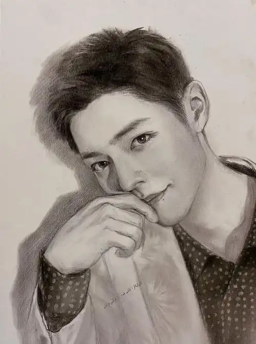 1 / 17 神仙画手!来看看粉丝笔下的肖战!素描下的轮廓和眼神,画风好爱