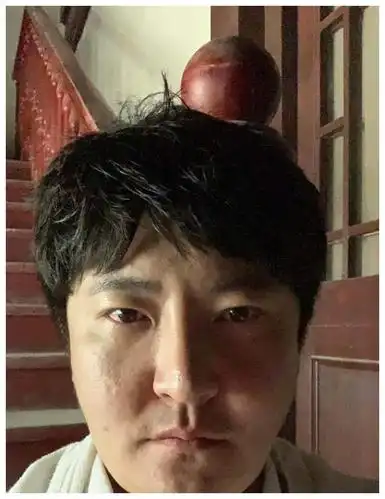 陈赫晒郭京飞大脸照为其41岁生日庆生郭京飞不满请发原图