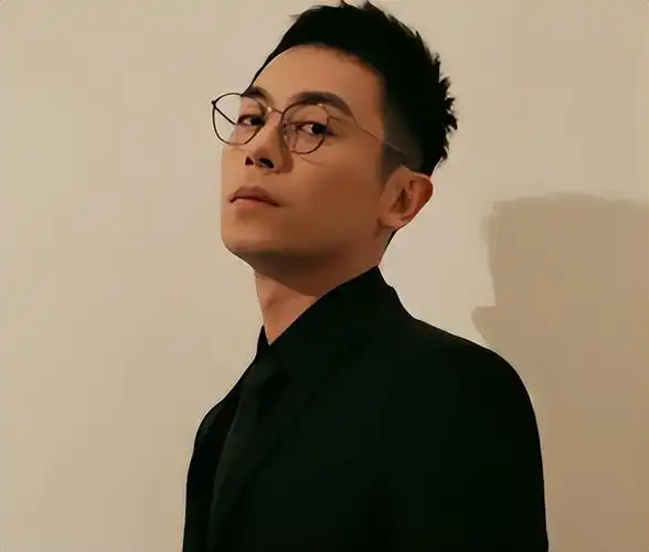 三,朱亚文——周迅都无法拒绝的"雅痞"魅力