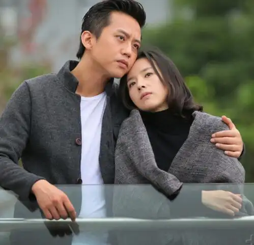图邓超与董洁合作的电视剧相爱十年大获赞赏