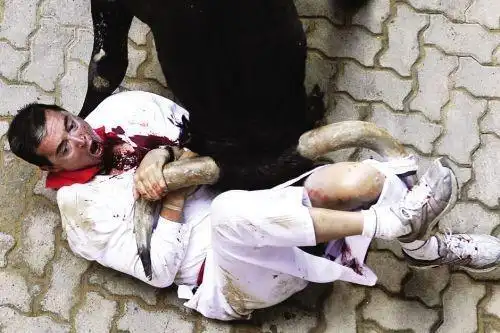 人死后的世界 殡仪馆火化死人图片