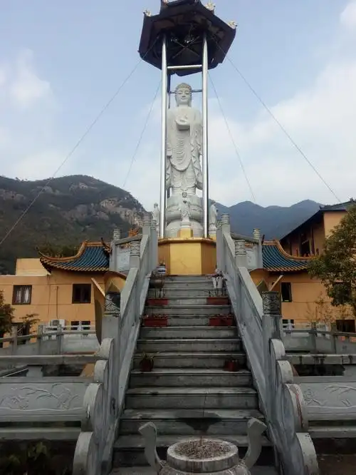 七宝莲池 - 乘风 - 水天一色