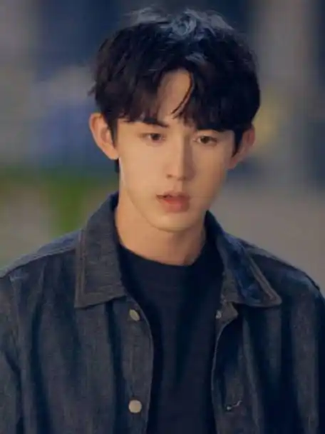 郭俊辰说林妙妙口红色号是牛油红