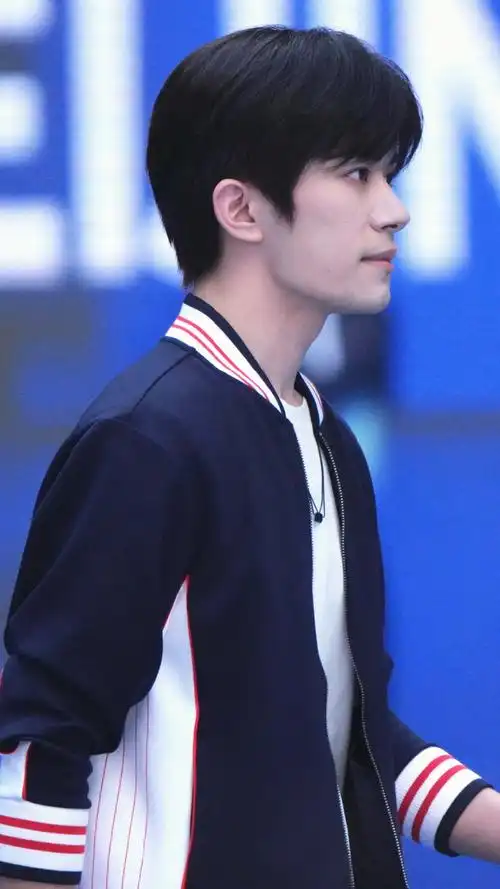 老公哥哥干净温柔的气质,淡淡的