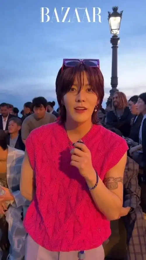 看秀造型#90#中本悠太宋仲基同框#【230620 图片】lv春夏24男装秀