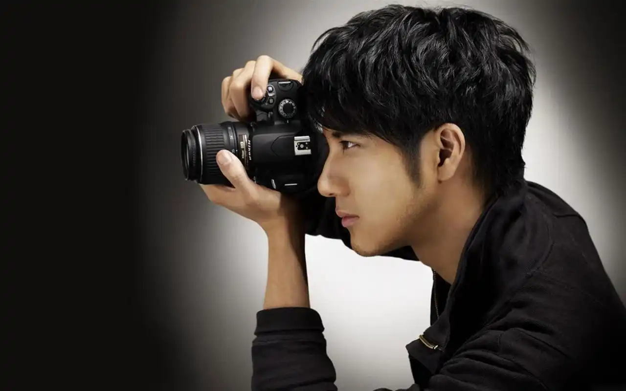 首页 桌面壁纸 大陆明星 王力宏帅气写真高清壁纸 上一张 下一张