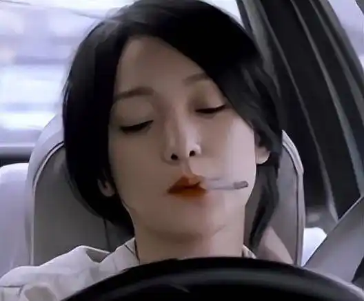 靠"抽烟"封神的女星,女人酷起来,就没男人什么事了_感觉_张柏芝_经典