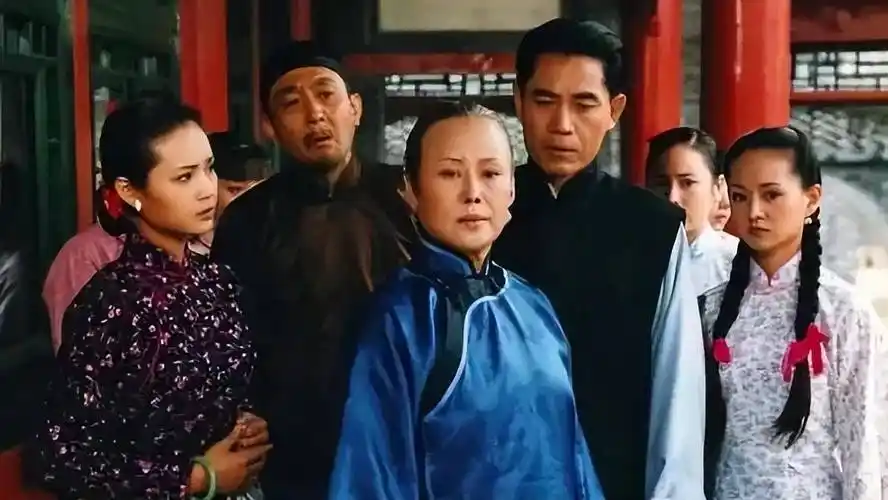 张艺谋拒拍,陈宝国卖房,22年过去了,《大宅门》为何还没过时?