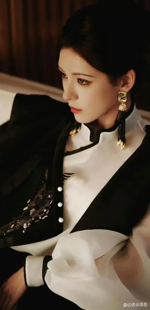 张予曦怼脸写真,太好看了