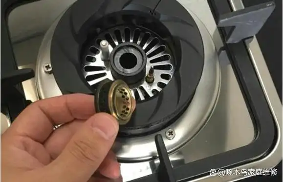 燃气灶打着火燃一会就熄灭了?